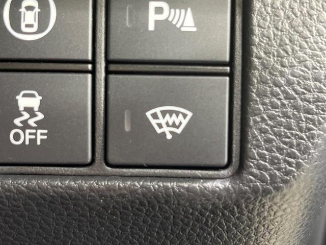 ヴェゼル ｅ：ＨＥＶ　Ｚ　４ＷＤ　純正９インチナビ　全周囲カメラ　衝突被害軽減システム　レーダークルーズ　禁煙車　パワーリアゲート　ハーフレザーシート　コーナーセンサー　スマートキー　ＬＥＤヘッド　ビルトインＥＴＣ（41枚目）