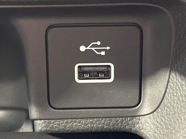 ヴェゼル ｅ：ＨＥＶ　Ｚ　４ＷＤ　純正９インチナビ　全周囲カメラ　衝突被害軽減システム　レーダークルーズ　禁煙車　パワーリアゲート　ハーフレザーシート　コーナーセンサー　スマートキー　ＬＥＤヘッド　ビルトインＥＴＣ（48枚目）