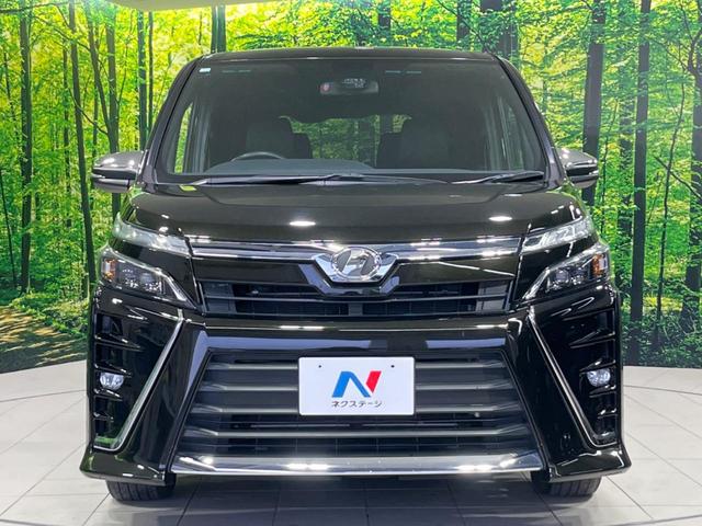 ヴォクシー ＺＳ　煌　純正１０．５インチナビ　両側電動スライドドア　寒冷地仕様　７人乗り　衝突軽減装置　禁煙車　バックカメラ　ＬＥＤヘッドライト　オートハイビーム　クルーズコントロール（14枚目）