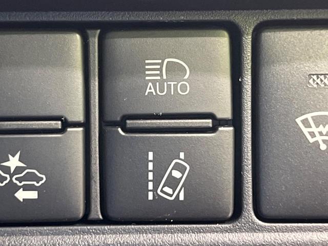 ヴォクシー ＺＳ　煌　純正１０．５インチナビ　両側電動スライドドア　寒冷地仕様　７人乗り　衝突軽減装置　禁煙車　バックカメラ　ＬＥＤヘッドライト　オートハイビーム　クルーズコントロール（37枚目）