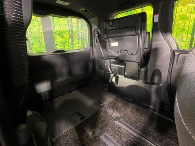 ヴォクシー ＺＳ　煌　純正１０．５インチナビ　両側電動スライドドア　寒冷地仕様　７人乗り　衝突軽減装置　禁煙車　バックカメラ　ＬＥＤヘッドライト　オートハイビーム　クルーズコントロール（48枚目）