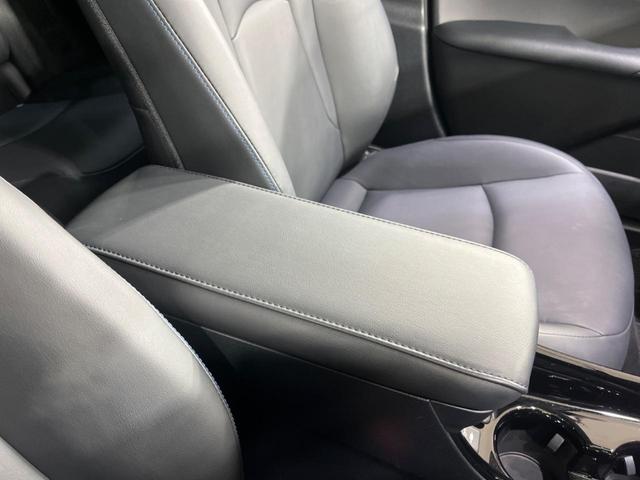 プリウス Aツーリングセレクション 4WD 全周囲カメラ 寒冷地仕様 衝突被害軽減システム レーダークルーズ 禁煙車 レザーシート パワーシート コーナーセンサー スマートキー LEDヘッド ビルトインETC オートハイビーム(47枚目)