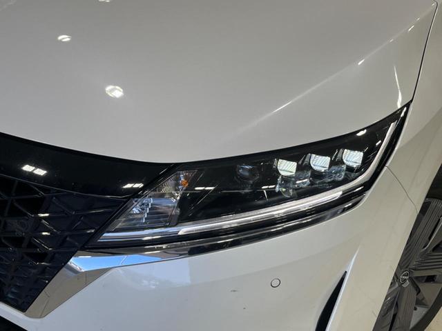 ノート Ｘ　衝突被害軽減システム　純正９インチナビ　全周囲カメラ　寒冷地仕様　ＬＥＤヘッドライト　ブラインドスポットモニター　シートヒーター　コーナーセンサー　スマートキー　オートハイビーム（13枚目）