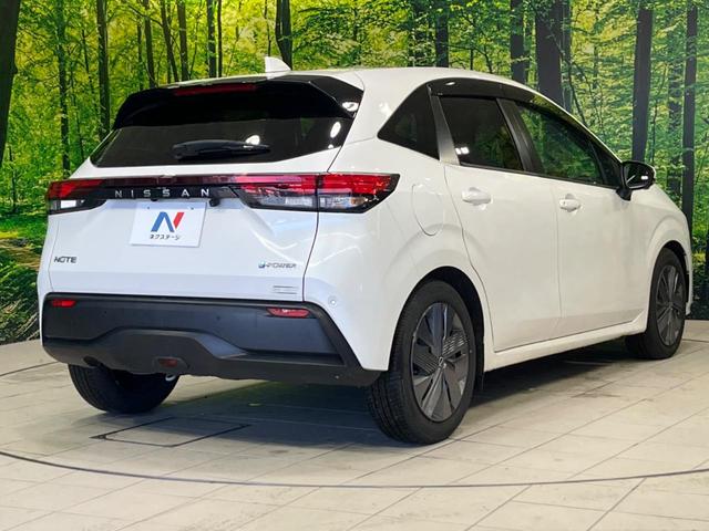 ノート Ｘ　衝突被害軽減システム　純正９インチナビ　全周囲カメラ　寒冷地仕様　ＬＥＤヘッドライト　ブラインドスポットモニター　シートヒーター　コーナーセンサー　スマートキー　オートハイビーム（18枚目）