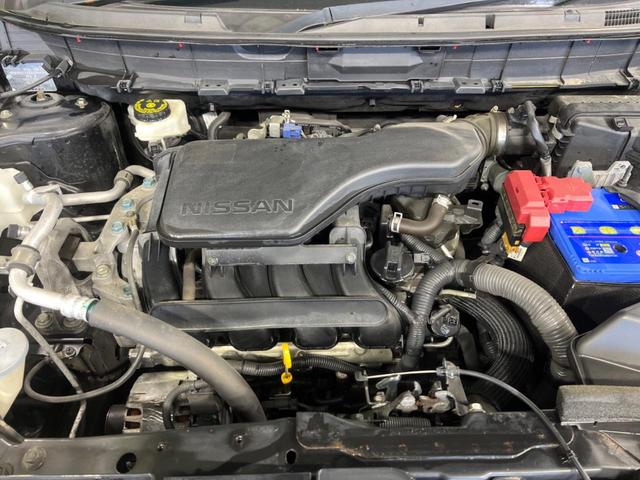 エクストレイル ２０Ｘ　エマージェンシーブレーキパッケージ　４ＷＤ　バックカメラ　衝突被害軽減システム　禁煙車　スマートキー　ＬＥＤヘッドライト　ＥＴＣ　純正１７インチアルミ　オートライト　デュアルエアコン　Ｂｌｕｅｔｏｏｔｈ　ＣＤ　ＤＶＤ再生（19枚目）