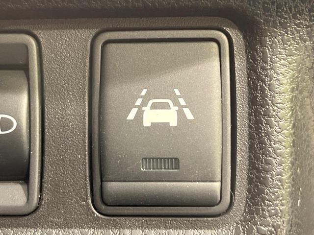 ノート X 全周囲カメラ 7インチナビ 衝突被害軽減システム 禁煙車 コーナーセンサー スマートキー Bluetooth CD DVD再生 フルセグ(6枚目)