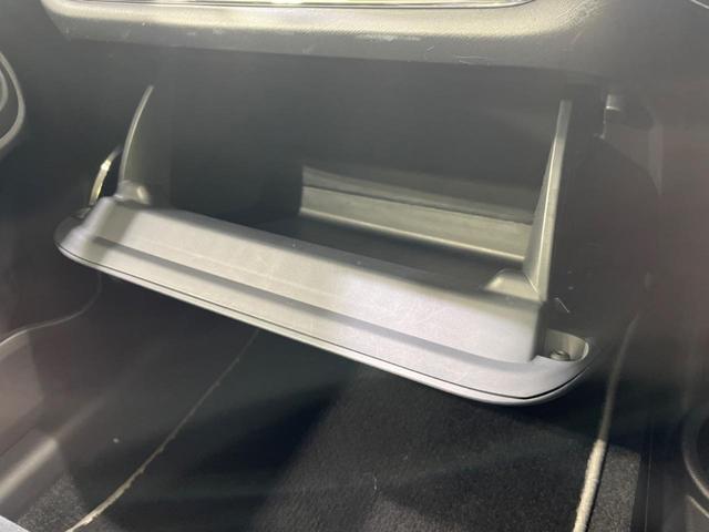 アクア Ｇ　Ｇ’ｓ　純正７インチナビ　バックカメラ　禁煙車　ハーフレザーシート　ＬＥＤヘッド　ＥＴＣ　純正１７インチアルミホイール　オートエアコン　Ｂｌｕｅｔｏｏｔｈ再生　フルセグ　ＬＥＤフォグ（39枚目）