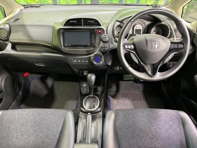 フィットシャトルハイブリッド ハイブリッド　クールエディション　ＳＤナビ　バックカメラ　寒冷地仕様　禁煙車　ハーフレザーシート　ＬＥＤヘッド　クルコン　純正１５インチアルミ　オートライト　デュアルエアコン　Ｂｌｕｅｔｏｏｔｈ　ＣＤ　ＤＶＤ再生　フルセグ（2枚目）