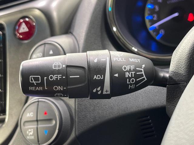 フィットシャトルハイブリッド ハイブリッド　クールエディション　ＳＤナビ　バックカメラ　寒冷地仕様　禁煙車　ハーフレザーシート　ＬＥＤヘッド　クルコン　純正１５インチアルミ　オートライト　デュアルエアコン　Ｂｌｕｅｔｏｏｔｈ　ＣＤ　ＤＶＤ再生　フルセグ（26枚目）