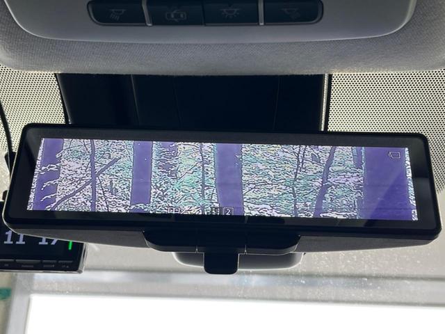 プリウス Ａ　純正１１インチナビ　サンルーフ　衝突軽減システム　ブラインドスポットモニター　ヘッドアップディスプレイ　車線逸脱警告　ＬＥＤヘッドライト　バックカメラ　パワーシート（4枚目）