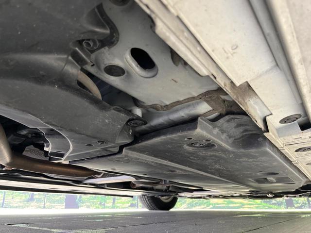 プリウス Ａ　純正１１インチナビ　サンルーフ　衝突軽減システム　ブラインドスポットモニター　ヘッドアップディスプレイ　車線逸脱警告　ＬＥＤヘッドライト　バックカメラ　パワーシート（23枚目）