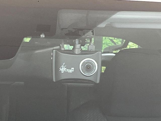 プリウス Ａ　純正１１インチナビ　サンルーフ　衝突軽減システム　ブラインドスポットモニター　ヘッドアップディスプレイ　車線逸脱警告　ＬＥＤヘッドライト　バックカメラ　パワーシート（45枚目）