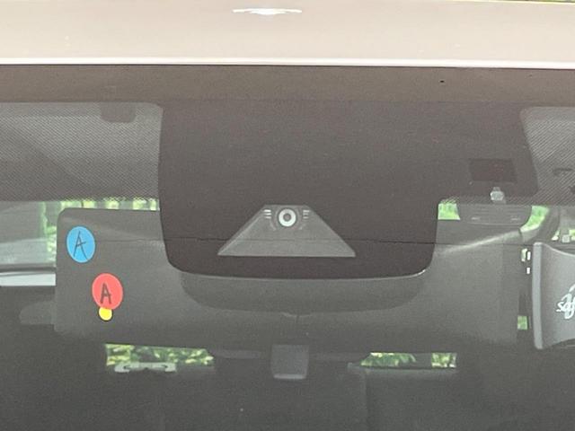 プリウス Ａ　純正１１インチナビ　サンルーフ　衝突軽減システム　ブラインドスポットモニター　ヘッドアップディスプレイ　車線逸脱警告　ＬＥＤヘッドライト　バックカメラ　パワーシート（46枚目）