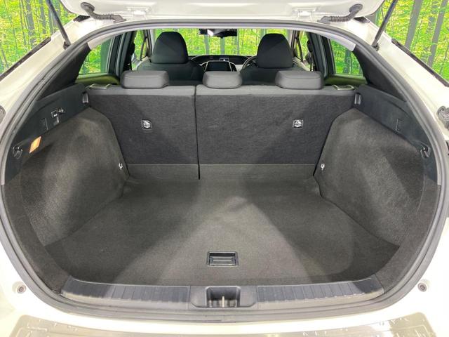 プリウス Ａ　純正１１インチナビ　サンルーフ　衝突軽減システム　ブラインドスポットモニター　ヘッドアップディスプレイ　車線逸脱警告　ＬＥＤヘッドライト　バックカメラ　パワーシート（48枚目）