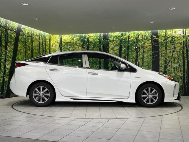 プリウス Ａ　純正１１インチナビ　サンルーフ　衝突軽減システム　ブラインドスポットモニター　ヘッドアップディスプレイ　車線逸脱警告　ＬＥＤヘッドライト　バックカメラ　パワーシート（57枚目）