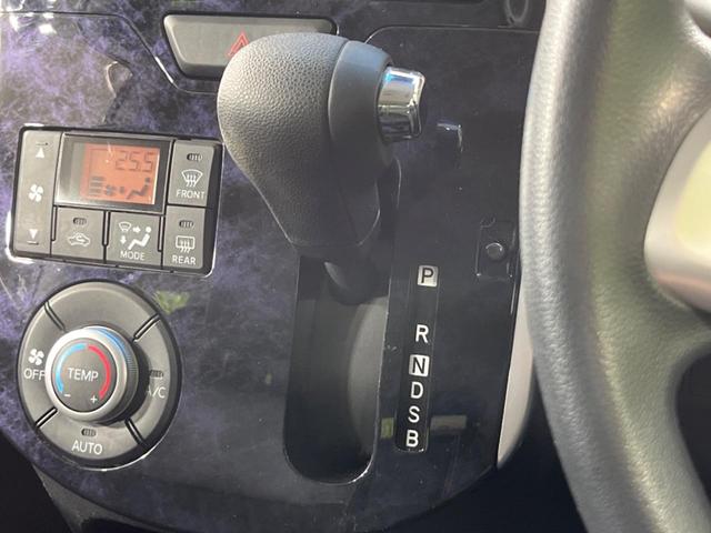 タント カスタムＸ　トップエディションＳＡＩＩＩ　バックカメラ　衝突被害軽減システム　ハーフレザーシート　ＬＥＤヘッド　純正１４インチアルミ　オートライト　オートエアコン　ＬＥＤフォグ（30枚目）