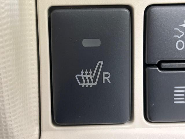 ムーヴキャンバス Ｇメイクアップリミテッド　ＳＡＩＩＩ　衝突軽減システム　両側電動スライドドア　寒冷地仕様　禁煙車　全周囲カメラ　７インチナビ　シートヒーター　ＬＥＤヘッドライト　オートハイビーム　オートエアコン　Ｂｌｕｅｔｏｏｔｈ再生　フルセグＴＶ（7枚目）