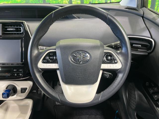 プリウス Ａプレミアム　モデリスタエアロ　衝突軽減システム　４ＷＤ　純正９インチナビ　寒冷地仕様　合皮シート　パワーシート　ブラインドスポットモニター　ヘッドアップディスプレイ　ＬＥＤヘッドライト　Ｂｌｕｅｔｏｏｔｈ再生（5枚目）