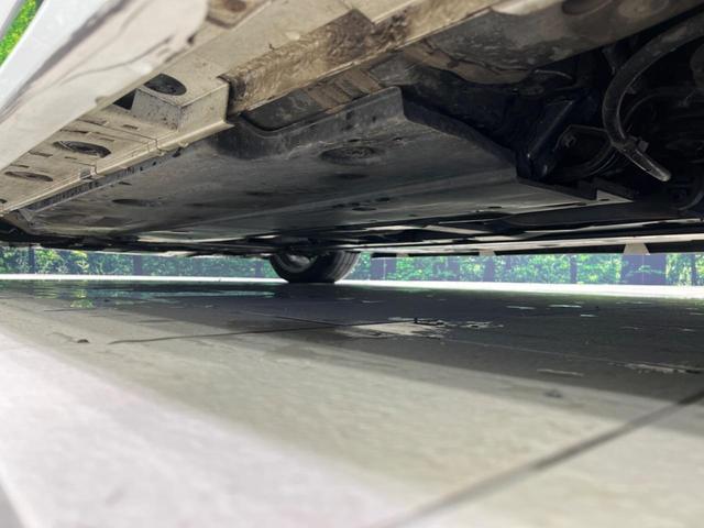 プリウス Ａプレミアム　モデリスタエアロ　衝突軽減システム　４ＷＤ　純正９インチナビ　寒冷地仕様　合皮シート　パワーシート　ブラインドスポットモニター　ヘッドアップディスプレイ　ＬＥＤヘッドライト　Ｂｌｕｅｔｏｏｔｈ再生（24枚目）