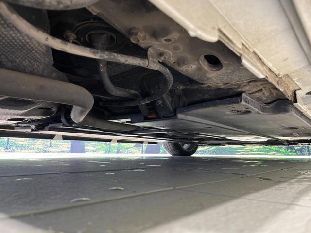 プリウス Ａプレミアム　モデリスタエアロ　衝突軽減システム　４ＷＤ　純正９インチナビ　寒冷地仕様　合皮シート　パワーシート　ブラインドスポットモニター　ヘッドアップディスプレイ　ＬＥＤヘッドライト　Ｂｌｕｅｔｏｏｔｈ再生（25枚目）