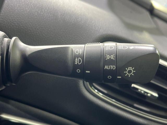 プリウス Ａプレミアム　モデリスタエアロ　衝突軽減システム　４ＷＤ　純正９インチナビ　寒冷地仕様　合皮シート　パワーシート　ブラインドスポットモニター　ヘッドアップディスプレイ　ＬＥＤヘッドライト　Ｂｌｕｅｔｏｏｔｈ再生（28枚目）