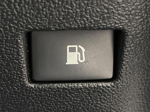 プリウス Ａプレミアム　モデリスタエアロ　衝突軽減システム　４ＷＤ　純正９インチナビ　寒冷地仕様　合皮シート　パワーシート　ブラインドスポットモニター　ヘッドアップディスプレイ　ＬＥＤヘッドライト　Ｂｌｕｅｔｏｏｔｈ再生（40枚目）