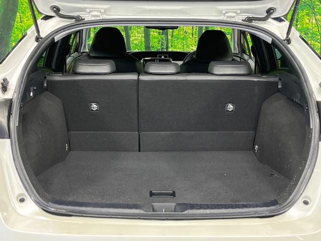 プリウス Ａプレミアム　モデリスタエアロ　衝突軽減システム　４ＷＤ　純正９インチナビ　寒冷地仕様　合皮シート　パワーシート　ブラインドスポットモニター　ヘッドアップディスプレイ　ＬＥＤヘッドライト　Ｂｌｕｅｔｏｏｔｈ再生（52枚目）