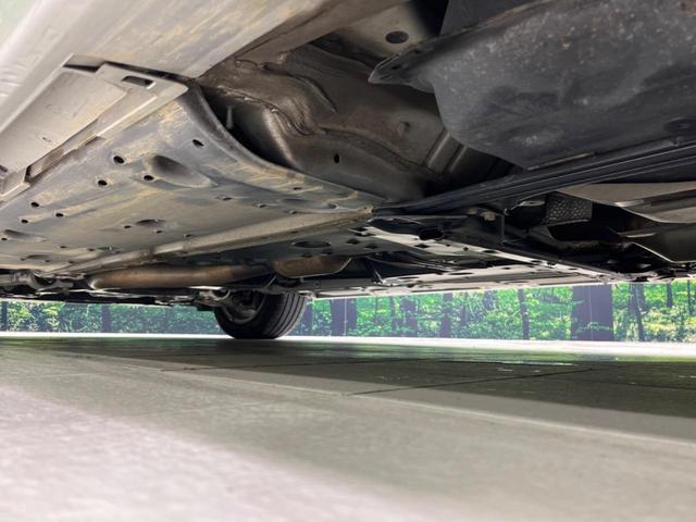 クラウンハイブリッド ロイヤルサルーン　Ｆｏｕｒ　４ＷＤ　衝突被害軽減システム　純正８インチナビ　禁煙車　オプション１７インチアルミホイール　レーダークルーズ　シートヒーター　パワーシート　ＬＥＤヘッド　Ｂｌｕｅｔｏｏｔｈ再生（22枚目）