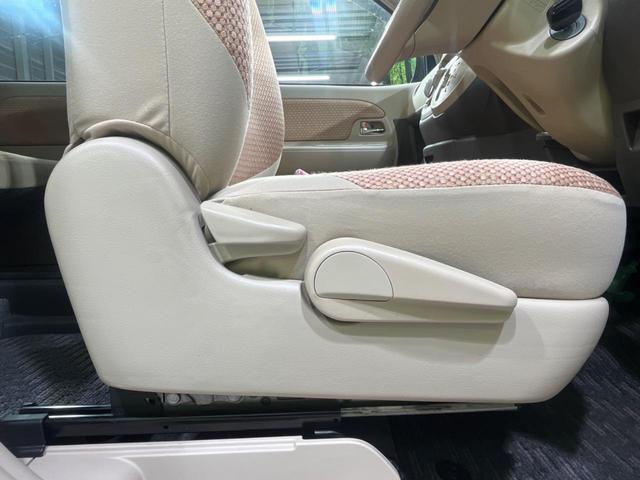 シエンタ Ｘ　７人乗り　４ＷＤ　禁煙車　ＣＤ　ベージュインテリア　パワーウィンドウ　電動格納ミラー　ヘッドライトレベライザー　ウィンカーミラー（24枚目）