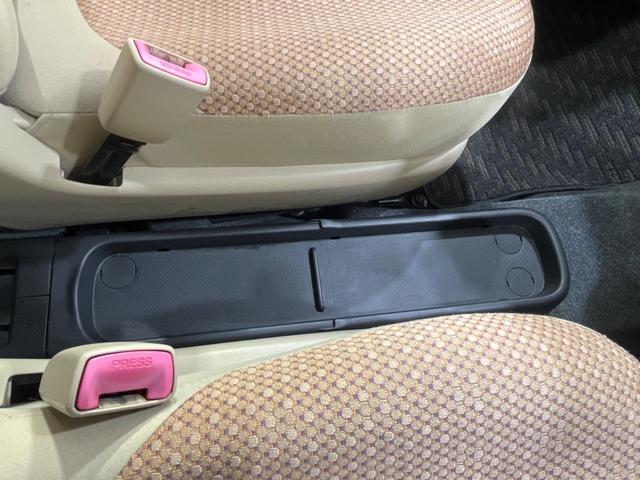 シエンタ Ｘ　７人乗り　４ＷＤ　禁煙車　ＣＤ　ベージュインテリア　パワーウィンドウ　電動格納ミラー　ヘッドライトレベライザー　ウィンカーミラー（36枚目）