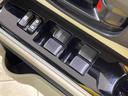 Ｓ　禁煙車　純正ナビ　バックカメラ　スマートキー　ＥＴＣ　Ｂｌｕｅｔｏｏｔｈ　ステアリングスイッチ　ＣＤ再生　地デジ　盗難防止装置　プライバシーガラス　横滑防止装置　トラクションコントロール（39枚目）