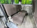 後部座席も気になるようなキズ・汚れやへたり等、大きなダメージはなく、良好な状態です。