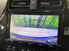 【バックカメラ】駐車時に後方がリアルタイム映像で確認できます。大型商業施設や立体駐車場での駐車時や、夜間のバック時に大活躍！運転スキルに関わらず、今や必須となった装備のひとつです！ 5