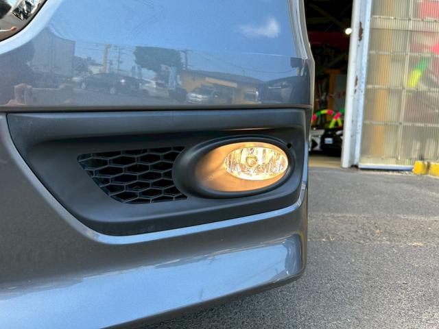 ステップワゴンスパーダ Ｚ　クールスピリット　禁煙車　純正９インチナビ　両側パワースライド　バックカメラ　ＨＩＤオートライト　ハーフレザーシート　クルーズコントロール　ＥＴＣ　パドルシフト　アイドリングストップ　純正アルミホイール（55枚目）