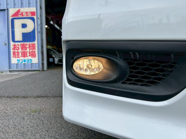 ステップワゴンスパーダ  ギャザーズSDナビ CDDVD再生バックカメラ 両側パワースライドドア クルーズコントロール 前後ドラレコ HIDオートライト ETC アイドリングストップ 横滑り防止(48枚目)