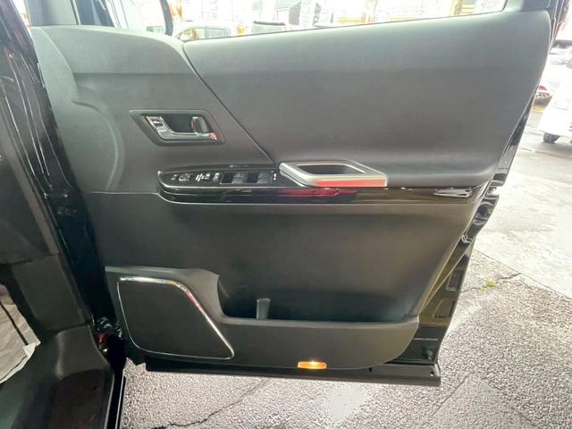ヴェルファイア 2.4Z ゴールデンアイズ 純正HDDナビ CD DVD フルセグTV Bluetooth バックカメラ 両側パワースライドドア Wサンルーフ オートHIDライト クルコン パワーバックドア ETC ステアリングスイッチ(15枚目)