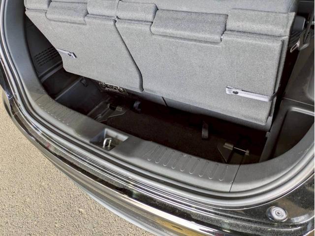 ジェイド ハイブリッドＸ・ホンダセンシング　禁煙　純正８インチＳＤナビ　ブルートゥース　フルセグテレビ　ＤＶＤ再生　ＥＴＣ　前後ドラレコ　ホンダセンシング　レ－ダ－クル－ズコントロ－ズ　フォグ　ＬＥＤオートライト　ＶＳＣ　ミュージックラック（49枚目）