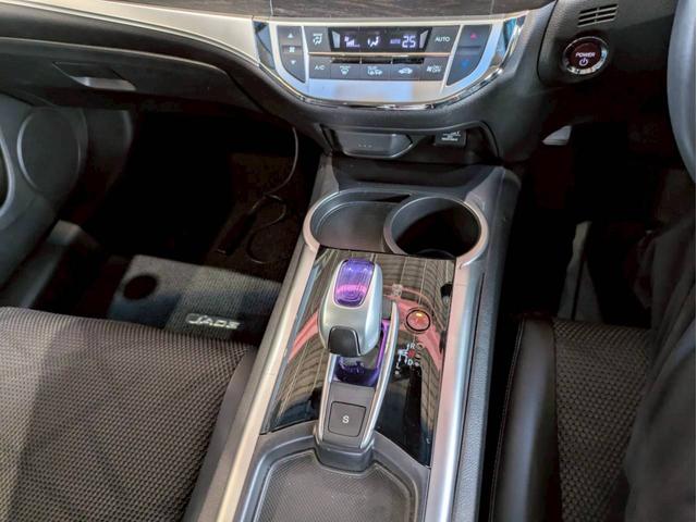 ジェイド ハイブリッドＸ・ホンダセンシング　禁煙　純正８インチＳＤナビ　ブルートゥース　フルセグテレビ　ＤＶＤ再生　ＥＴＣ　前後ドラレコ　ホンダセンシング　レ－ダ－クル－ズコントロ－ズ　フォグ　ＬＥＤオートライト　ＶＳＣ　ミュージックラック（55枚目）