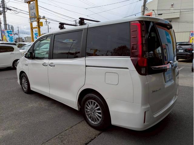 エスクァイア ハイブリッドＧｉ　純正９インチＳＤナビ　ＣＤＤＶＤ再生　バックカメラ　ブルートゥース　フルセグ　両側パワースライドドア　前後ドラレコ　？左右シ－トヒ－タ　ＬＥＤオートライト　クルーズコントロール　フリップダウンモニター（31枚目）