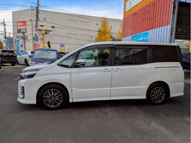 ミニバン専門店！行楽お出かけのお車選びは当店で♪