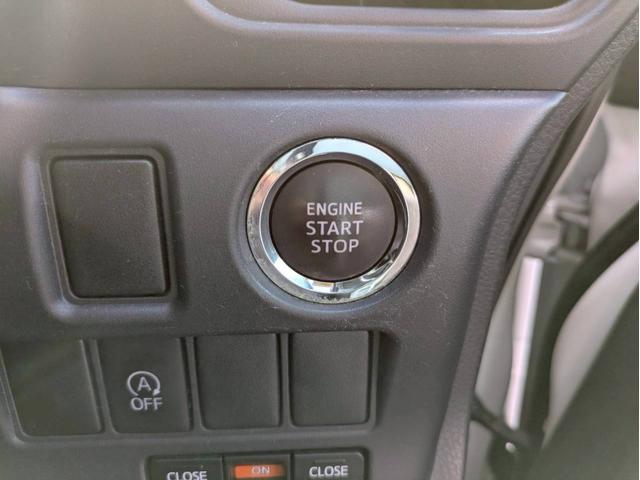 鍵を刺さなくてもエンジンをかけられるので手間が省けて便利な機能です！