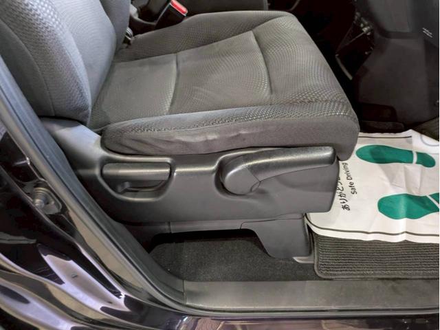 ステップワゴンスパーダ インターナビ　パワーエディション　禁煙車　ＨＤＤインターナビ　ＤＶＤ再生　ワンセグテレビ　ＥＴＣ　ミュージックサーバー　ＶＳＣ　フリップダウンモニター　バックカメラ　両側パワースライドドア　オートエアコン　ドラレコ（20枚目）