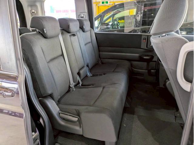 ステップワゴンスパーダ インターナビ　パワーエディション　禁煙車　ＨＤＤインターナビ　ＤＶＤ再生　ワンセグテレビ　ＥＴＣ　ミュージックサーバー　ＶＳＣ　フリップダウンモニター　バックカメラ　両側パワースライドドア　オートエアコン　ドラレコ（23枚目）