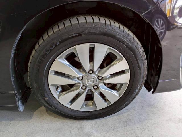 ステップワゴンスパーダ インターナビ　パワーエディション　禁煙車　ＨＤＤインターナビ　ＤＶＤ再生　ワンセグテレビ　ＥＴＣ　ミュージックサーバー　ＶＳＣ　フリップダウンモニター　バックカメラ　両側パワースライドドア　オートエアコン　ドラレコ（31枚目）