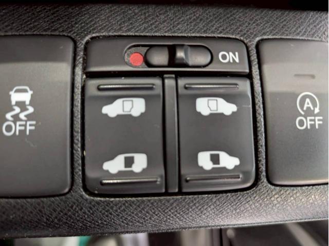 ステップワゴンスパーダ インターナビ　パワーエディション　禁煙車　ＨＤＤインターナビ　ＤＶＤ再生　ワンセグテレビ　ＥＴＣ　ミュージックサーバー　ＶＳＣ　フリップダウンモニター　バックカメラ　両側パワースライドドア　オートエアコン　ドラレコ（43枚目）