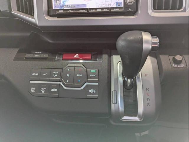 ステップワゴンスパーダ インターナビ　パワーエディション　禁煙車　ＨＤＤインターナビ　ＤＶＤ再生　ワンセグテレビ　ＥＴＣ　ミュージックサーバー　ＶＳＣ　フリップダウンモニター　バックカメラ　両側パワースライドドア　オートエアコン　ドラレコ（57枚目）