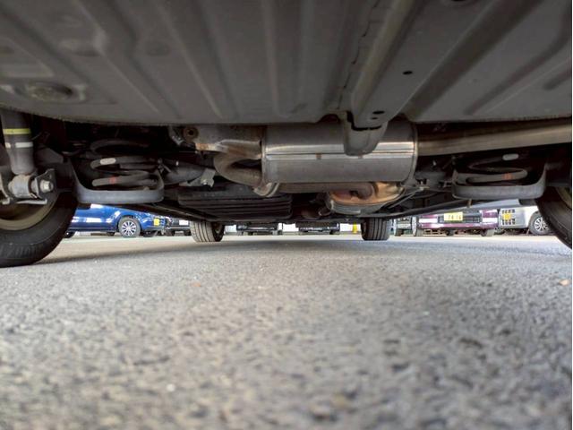 ヴォクシー ＺＳ　煌ＩＩ　禁煙車　純正ＳＤナビ　ブルートゥース　フルセグテレビ　ＤＶＤ再生　ＥＴＣ　オートマチックハイビーム　プリクラッシュセーフティシステム　ＶＳＣ　バックカメラ　車線逸脱警報　アイドリングストップ（23枚目）