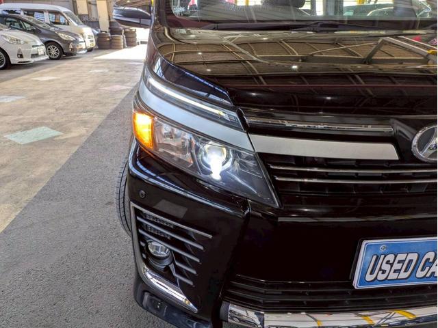 ヴォクシー ＺＳ　煌ＩＩ　禁煙車　純正ＳＤナビ　ブルートゥース　フルセグテレビ　ＤＶＤ再生　ＥＴＣ　オートマチックハイビーム　プリクラッシュセーフティシステム　ＶＳＣ　バックカメラ　車線逸脱警報　アイドリングストップ（24枚目）