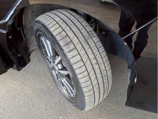ヴォクシー ＺＳ　煌ＩＩ　禁煙車　純正ＳＤナビ　ブルートゥース　フルセグテレビ　ＤＶＤ再生　ＥＴＣ　オートマチックハイビーム　プリクラッシュセーフティシステム　ＶＳＣ　バックカメラ　車線逸脱警報　アイドリングストップ（45枚目）