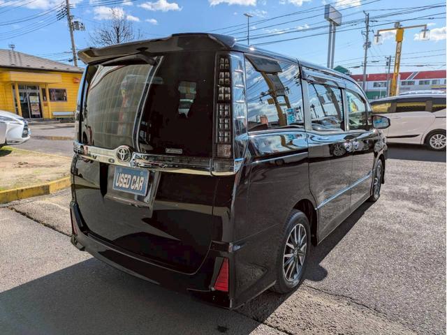 ヴォクシー ＺＳ　煌ＩＩ　禁煙車　純正ＳＤナビ　ブルートゥース　フルセグテレビ　ＤＶＤ再生　ＥＴＣ　オートマチックハイビーム　プリクラッシュセーフティシステム　ＶＳＣ　バックカメラ　車線逸脱警報　アイドリングストップ（60枚目）